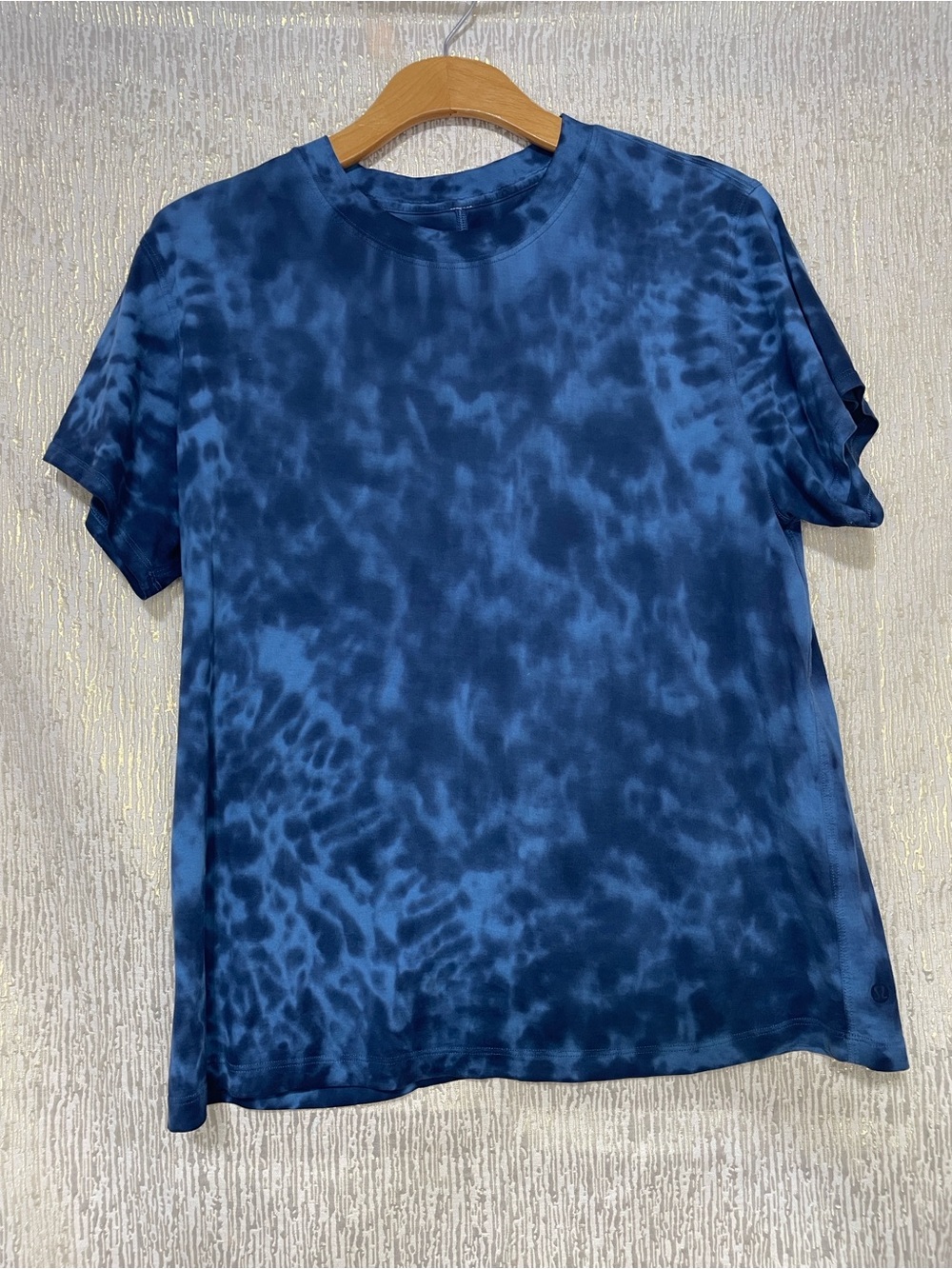 Lululemon Blue Tie-Dye Short Sleeve Shirt